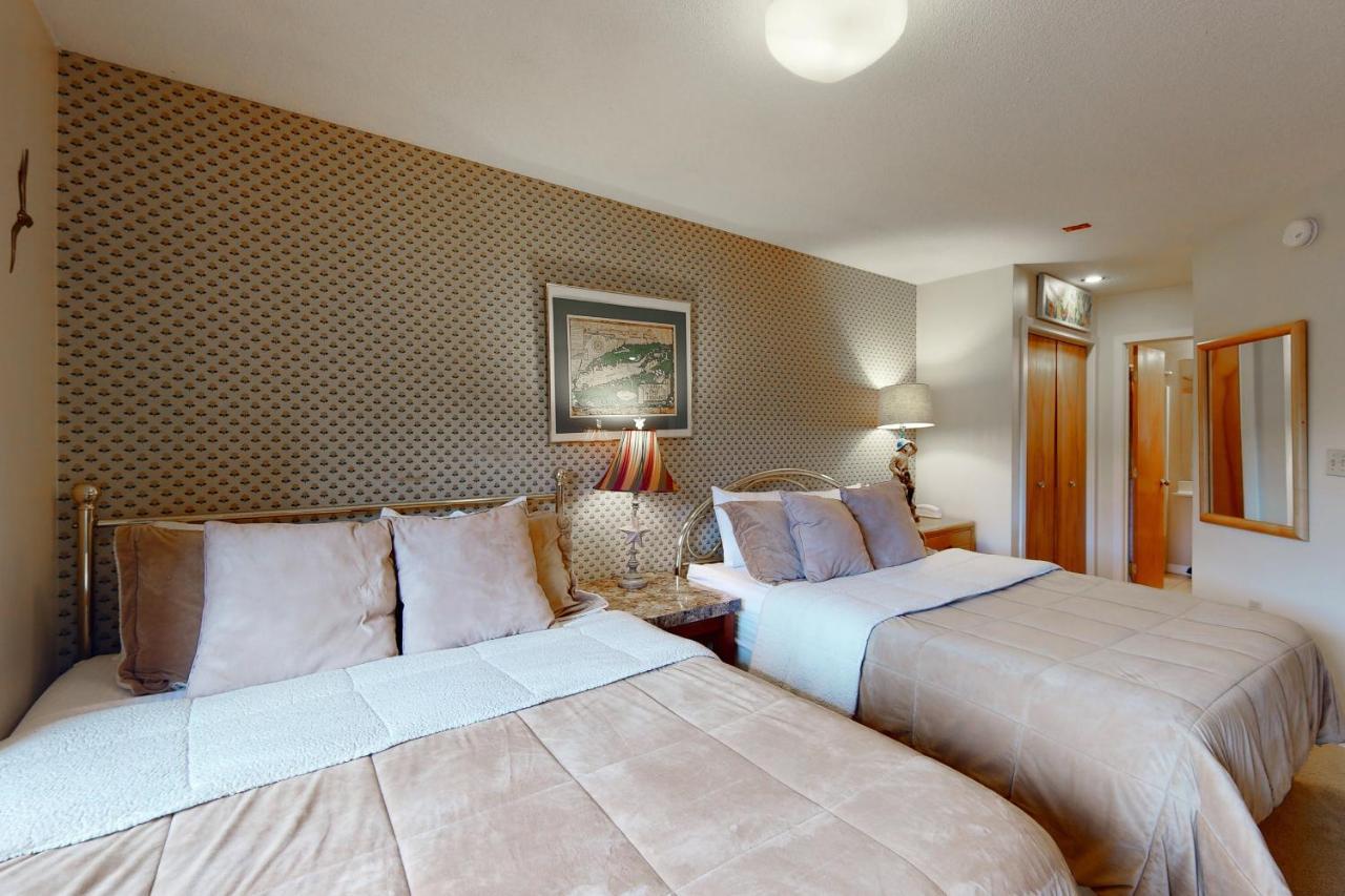 Okemo Mountain Condo 拉德洛 外观 照片